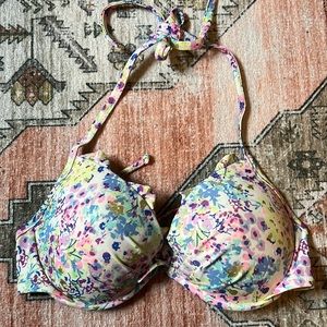 Victoria’s Secret Bikini Too